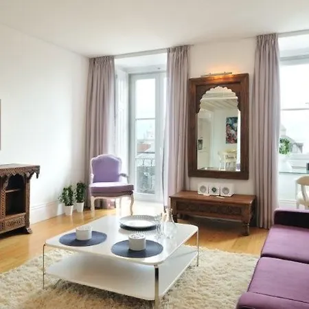 Apartment Chiado 16 *
